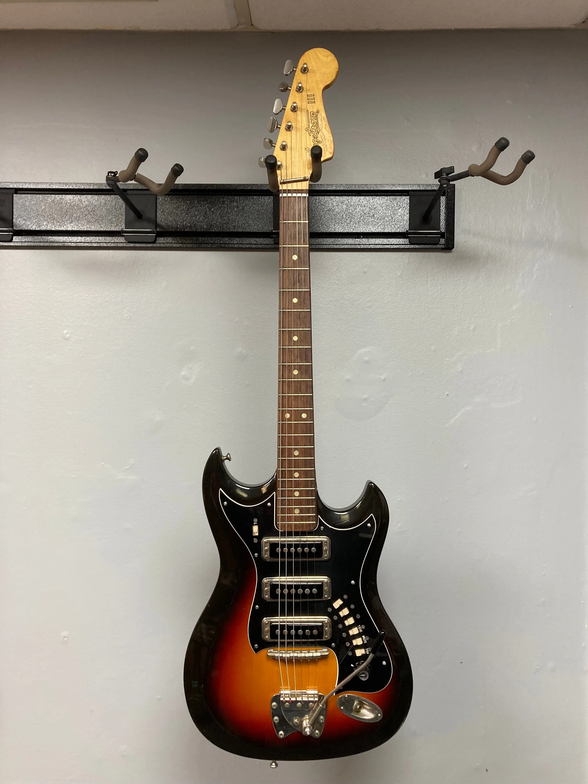 Hagstrom III